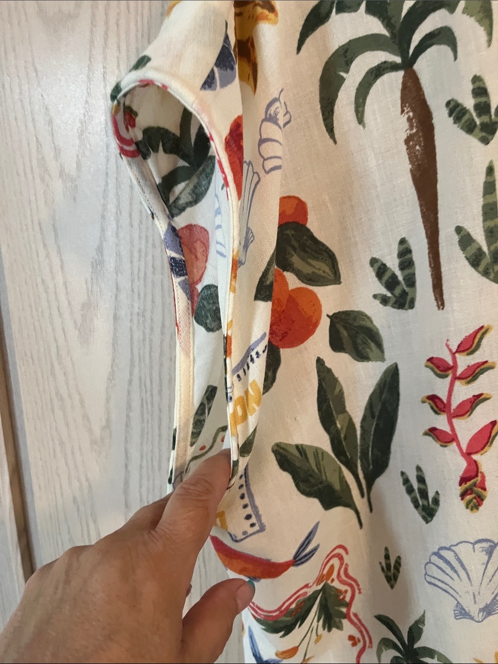 Reitmans Cream Blouse with Multicolor Tropical Print - Picture 2 of 11